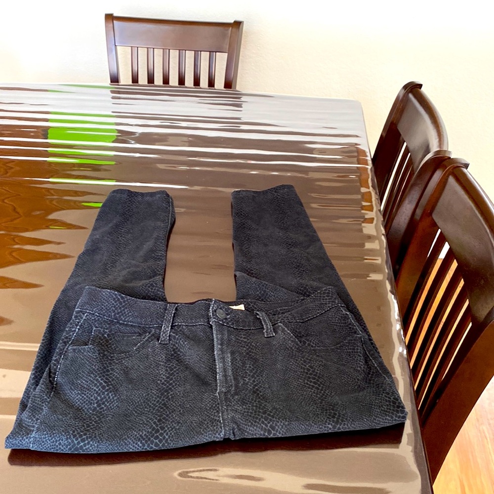 Black Levi Strauss velvet jeans